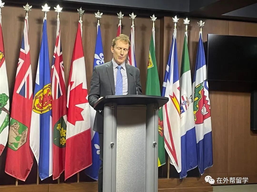 加拿大移民贷款_加拿大留学政策更新_学签资金证明新要求