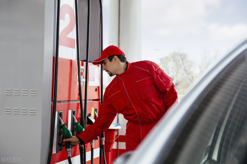 油价跌不动 成品油价格调整 国际油价上涨_今日全国鸡蛋价格最新行情走势_猪价涨不动 全线回落 西南部分地区跌回7元