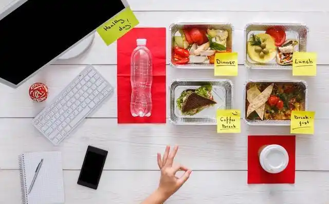 a股暴跌的政治原因_A股市场分析_周五百点跳水应对策略